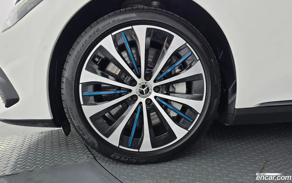 Mercedes-Benz EQE EQE350+ 2022 — thumbnail 2