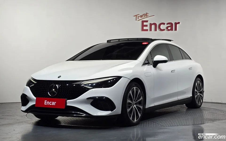 Mercedes-Benz EQE EQE350+ 2022 — photo 1, buy with delivery to Moscow