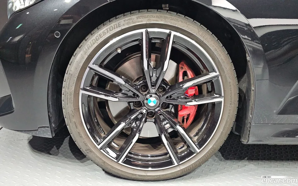 BMW 3 Series M340i 2025 — thumbnail 5