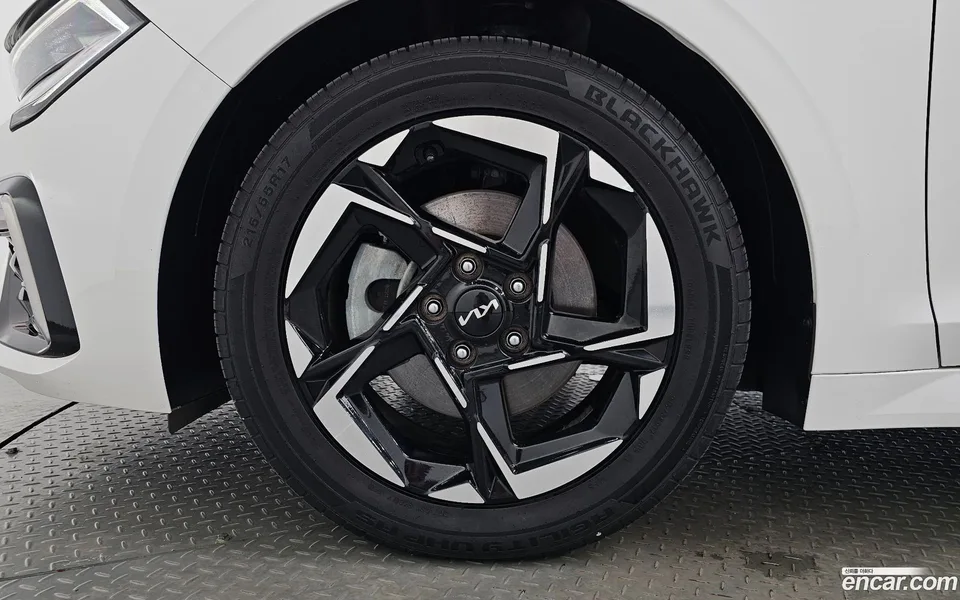 Kia K5 2.0 2024 — thumbnail 2