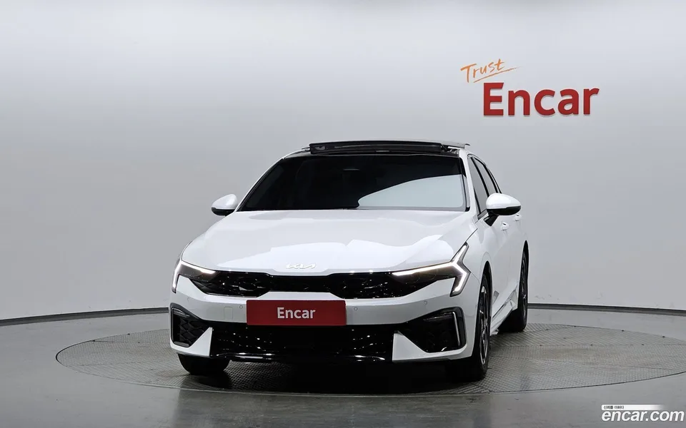 Kia K5 2.0 2024 — thumbnail 3