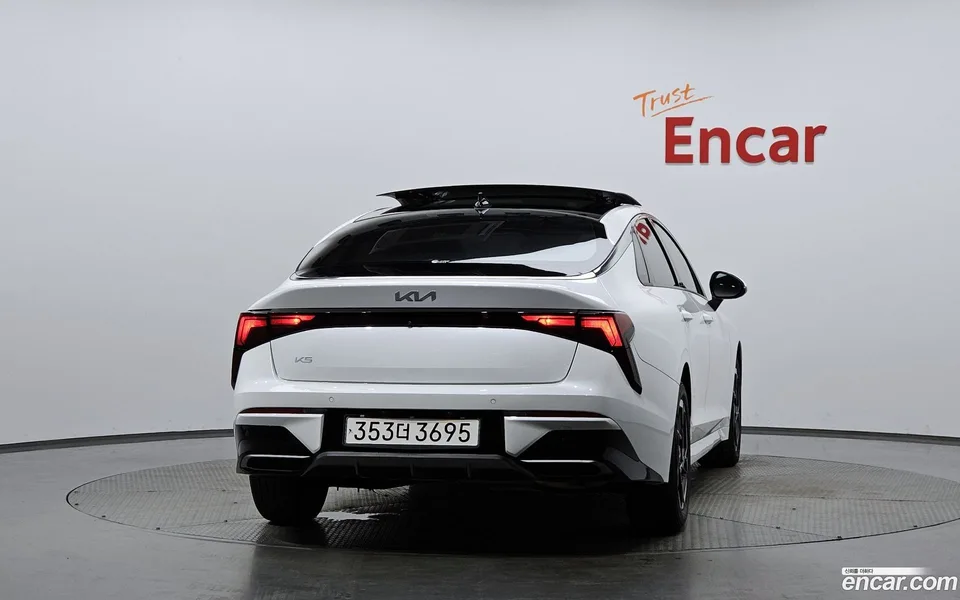 Kia K5 2.0 2024 — thumbnail 4