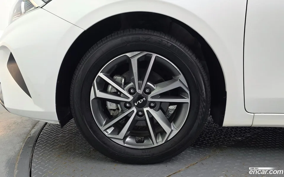 Kia K3 1.6 2024 — thumbnail 5