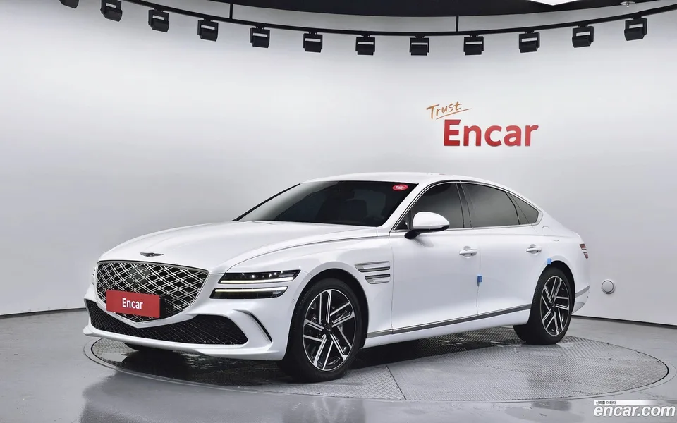 Genesis G80 2.5 AWD 2024 — photo 1, buy with delivery to Moscow