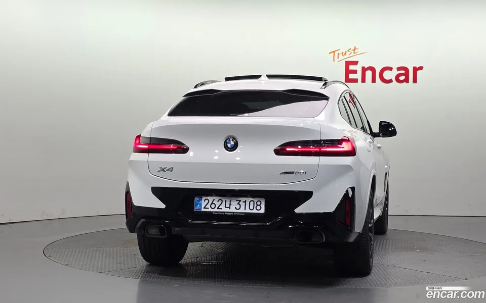 BMW X4 xDrive20i M 2025 — thumbnail 4