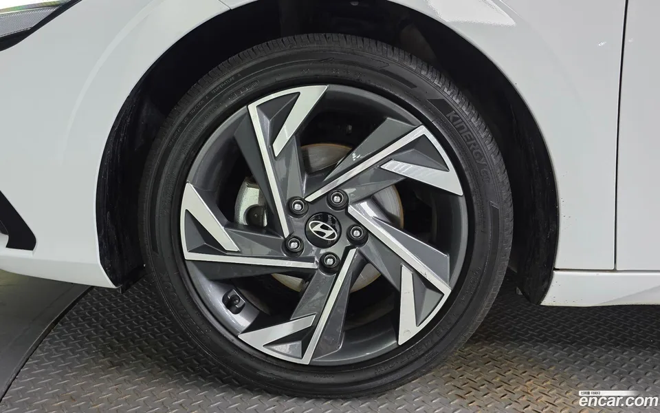 Hyundai Avante CN7 1.6 2023 — thumbnail 5