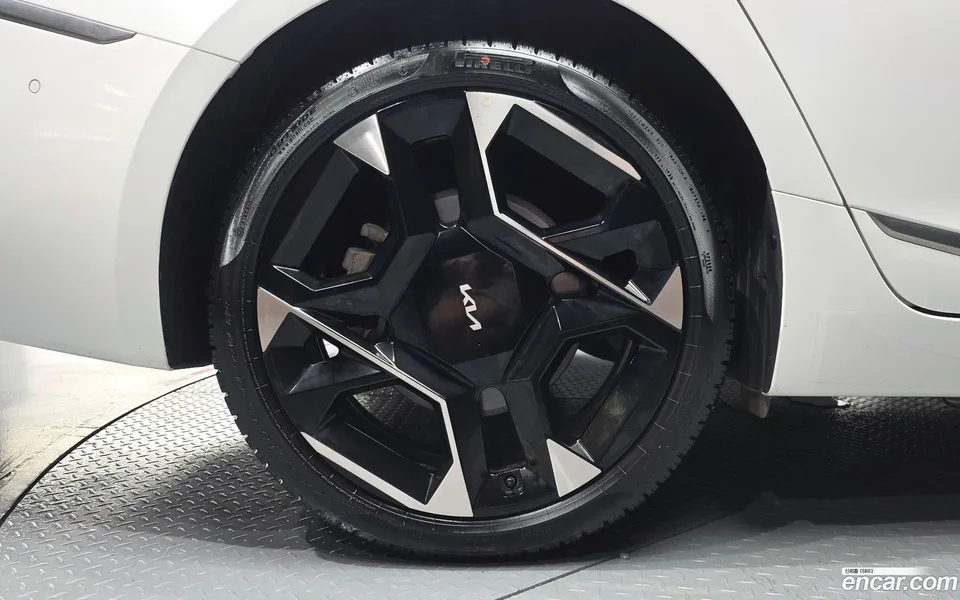 Kia K8 3.5 4WD 2025 — thumbnail 5