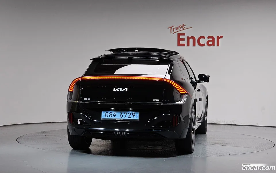 Kia EV6 GT 4WD 2023 — thumbnail 4