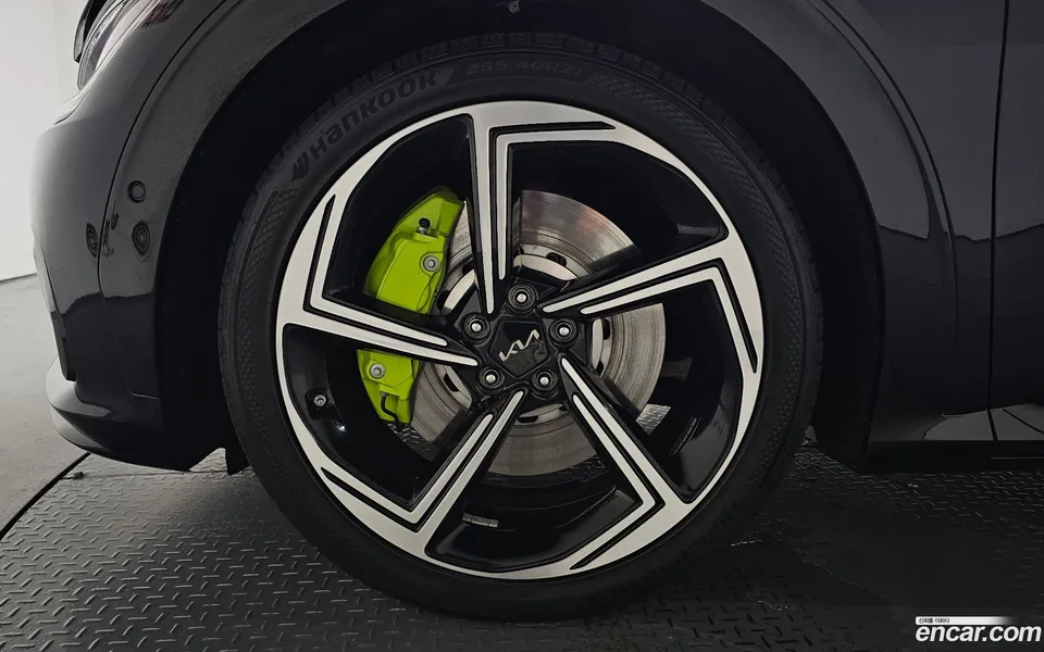 Kia EV6 GT 4WD 2023 — thumbnail 5