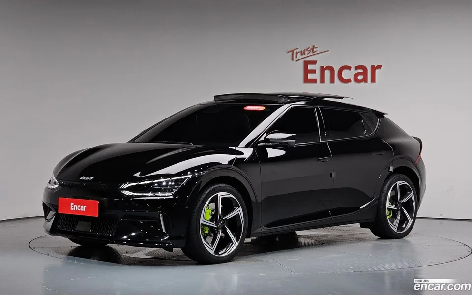 Kia EV6 GT 4WD 2023 — photo 1, buy with delivery to Moscow