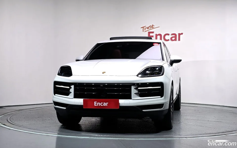 Porsche Cayenne 3.0 2024 — thumbnail 3