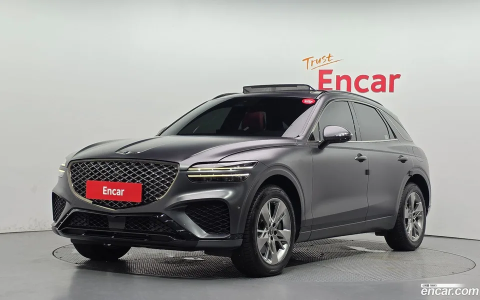 Genesis GV70 2.5T AWD 2022 — photo 1, buy with delivery to Moscow