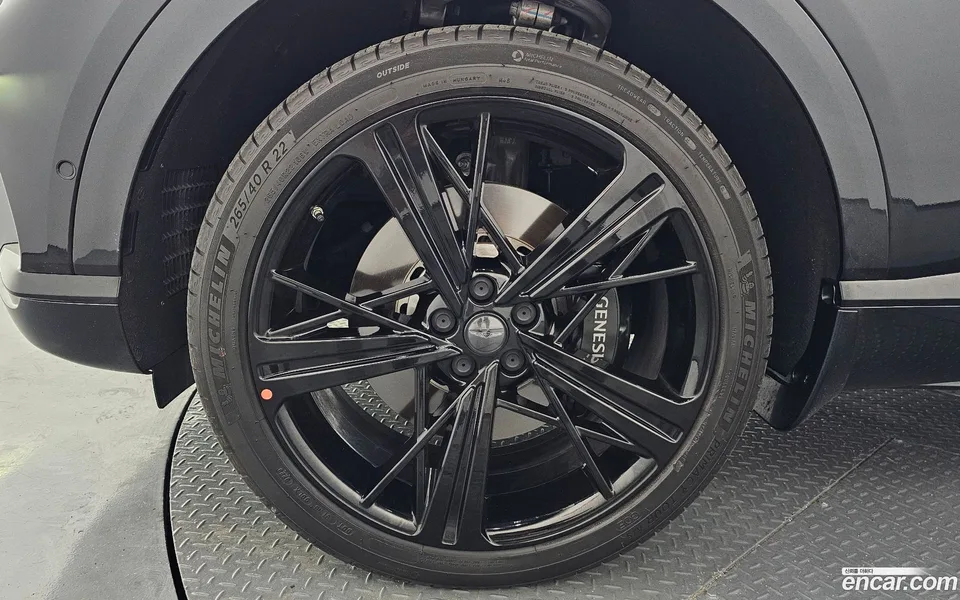Genesis GV80 Coupe 3.5T e-S/C AWD 2025 — миниатюра 2