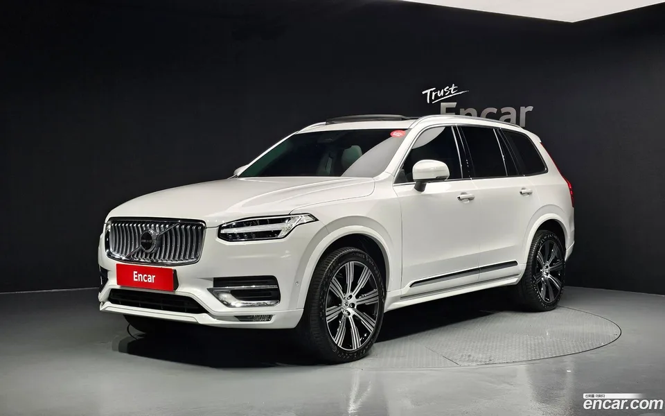 Volvo XC90 B6 2023 — photo 1, buy with delivery to Moscow