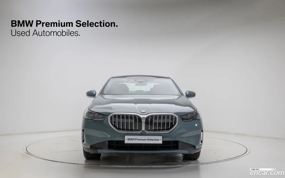 BMW 5 Series 530i xDrive 2025 — thumbnail 3