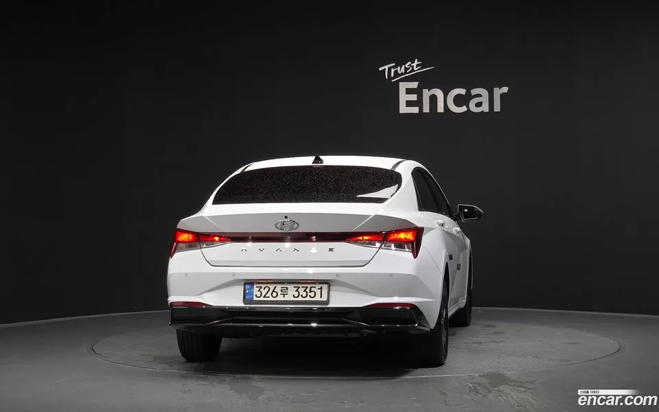 Hyundai Avante Hybrid 2022 — thumbnail 4