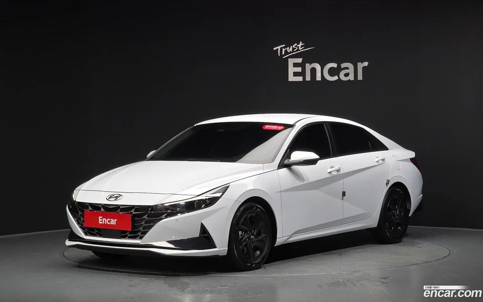 Hyundai Avante Hybrid 2022 — photo 1, buy with delivery to Moscow