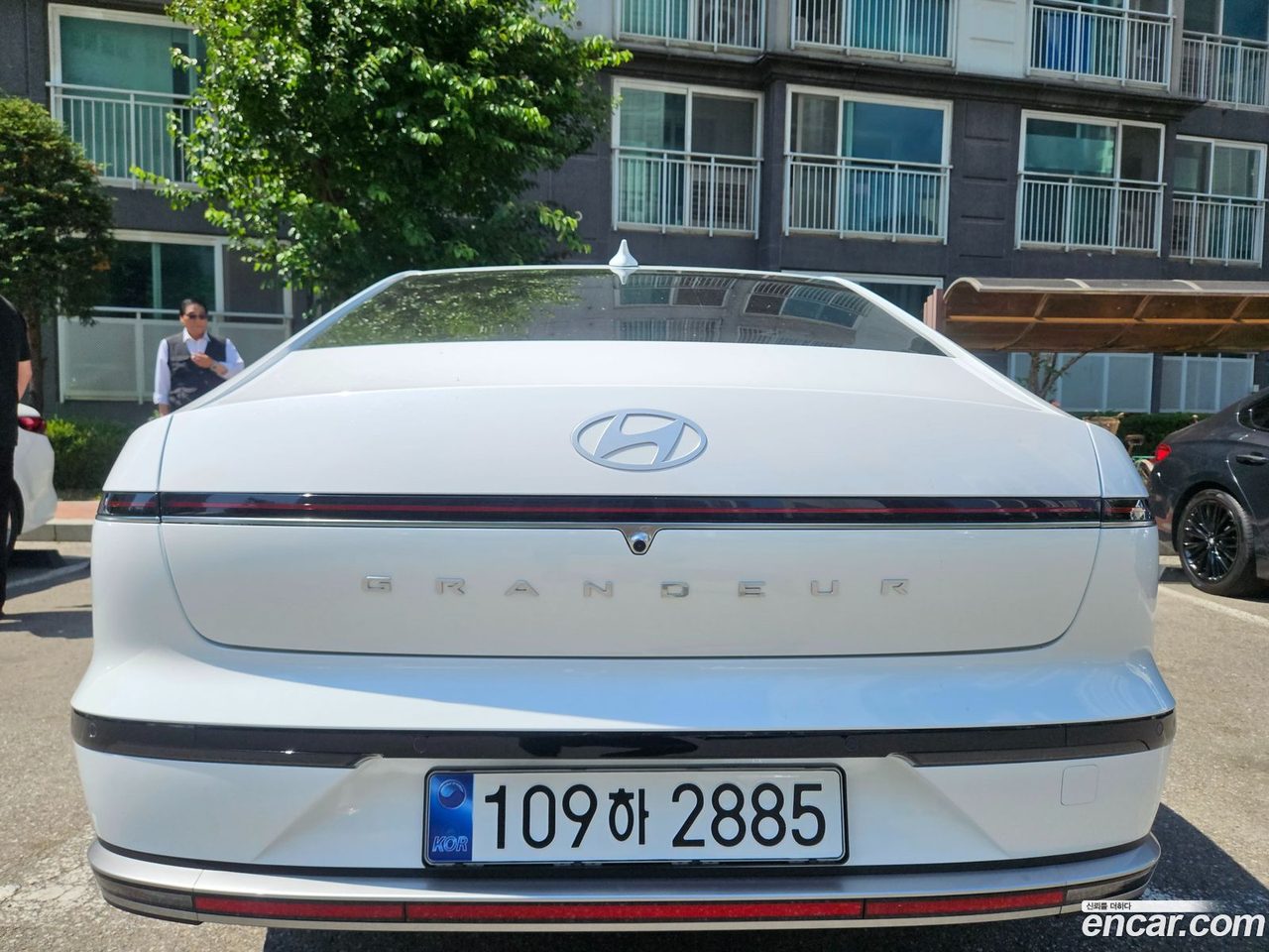 Hyundai Grandeur Hybrid 2026 — 4
