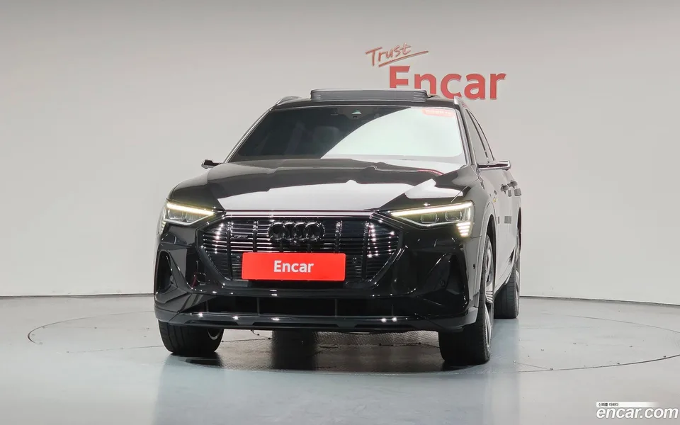 Audi e-tron 55 2023 — thumbnail 3