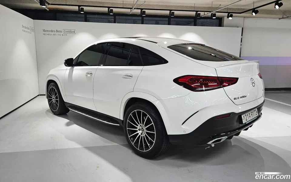 Mercedes-Benz GLE-Class GLE400d 4MATIC 2022 — thumbnail 3
