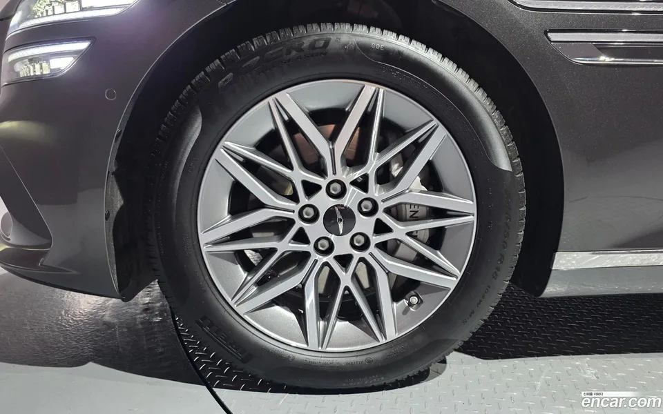 Genesis G80 2.5 2WD 2025 — миниатюра 5