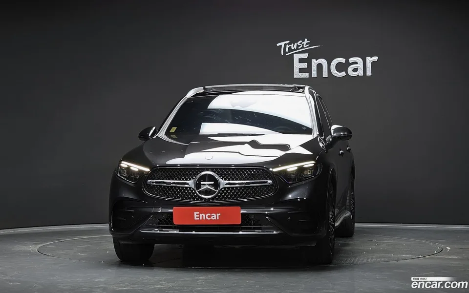 Mercedes-Benz GLC-Class GLC300 4MATIC AMG Line 2024 — thumbnail 3