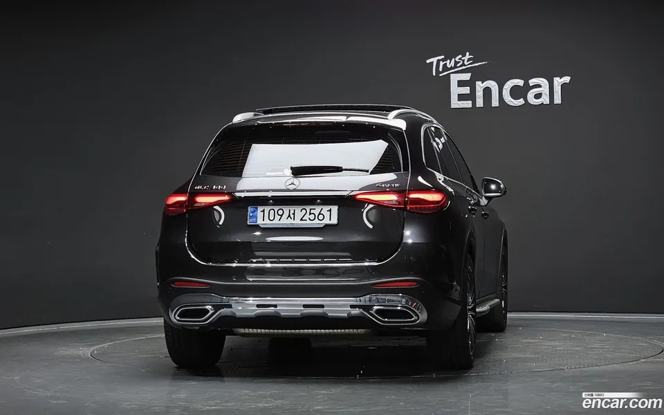 Mercedes-Benz GLC-Class GLC300 4MATIC AMG Line 2024 — thumbnail 4