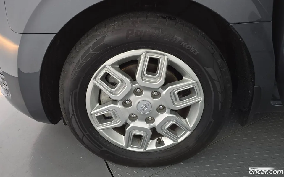 Hyundai Staria 5 2023 — миниатюра 5