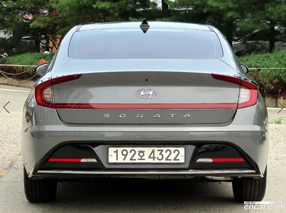 Hyundai Sonata 2.0 2022 — thumbnail 4