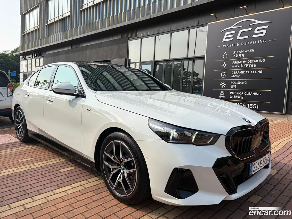 BMW 5 Series 520i M 2025 — photo 1, buy with delivery to Moscow