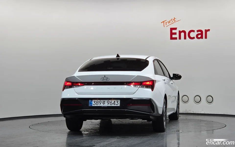 Hyundai Avante CN7 1.6 2025 — thumbnail 4