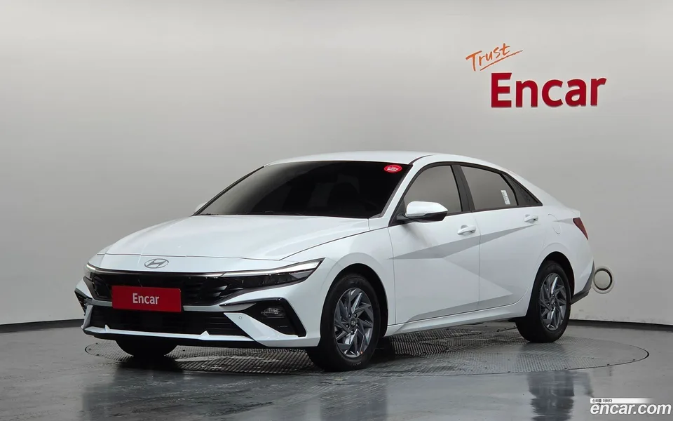 Hyundai Avante CN7 1.6 2025 — photo 1, buy with delivery to Moscow