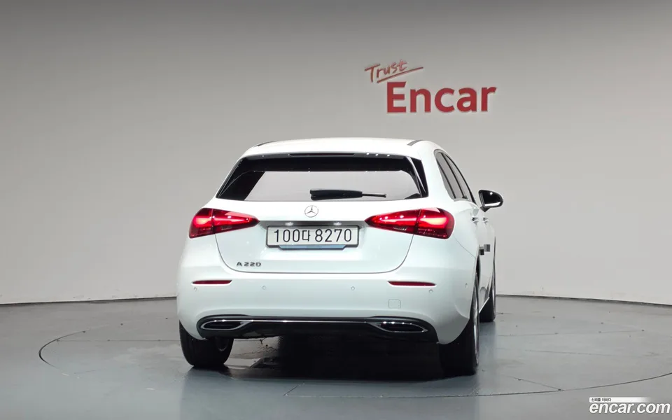 Mercedes-Benz A-Class A220 2025 — thumbnail 4