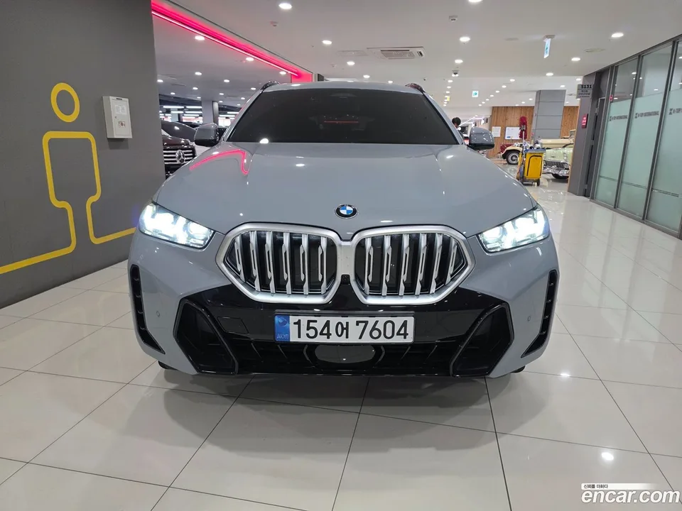BMW X6 xDrive40i M 2025 — thumbnail 3