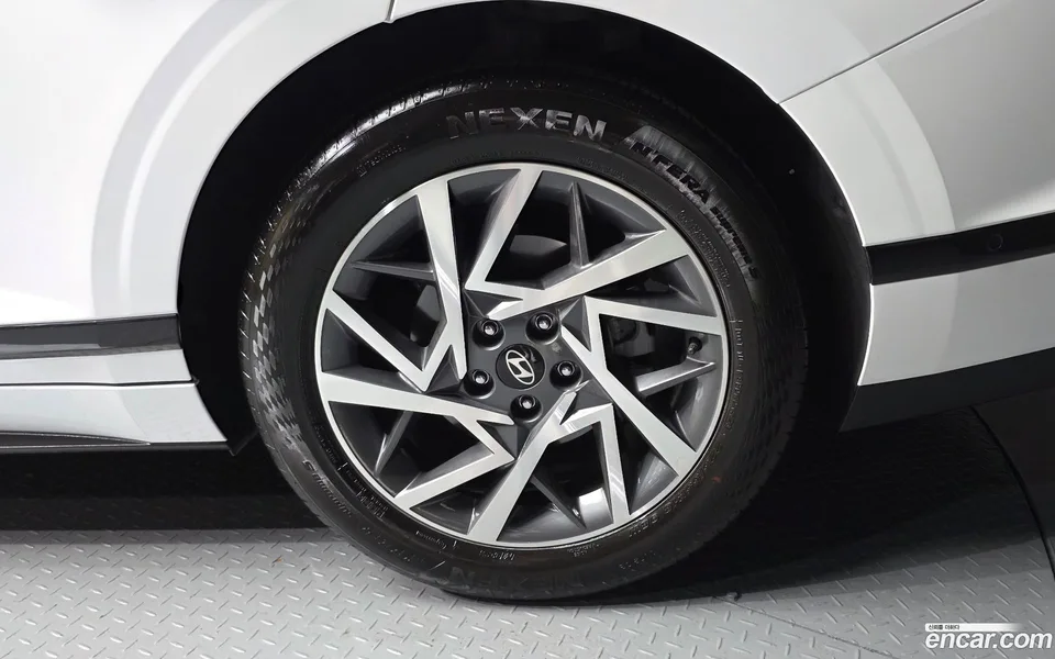 Hyundai Grandeur 2.5 2WD 2024 — thumbnail 5