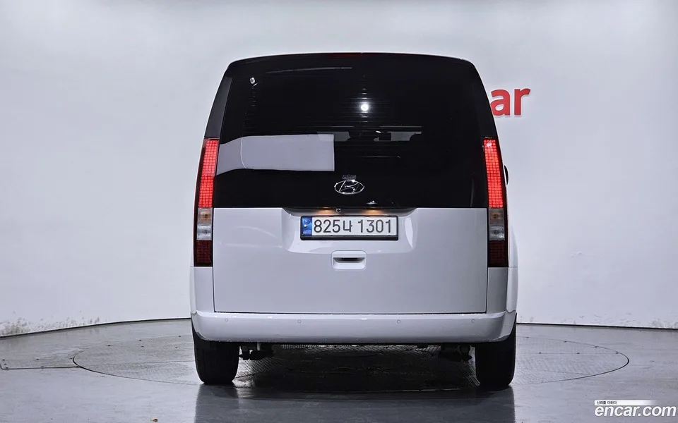 Hyundai Staria 5 2022 — миниатюра 4