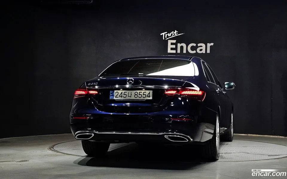 Mercedes-Benz E-Class E250 2022 — миниатюра 4