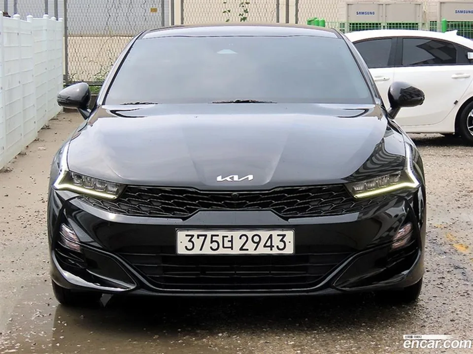 Kia K5 2.0 2022 — photo 1, buy with delivery to Moscow