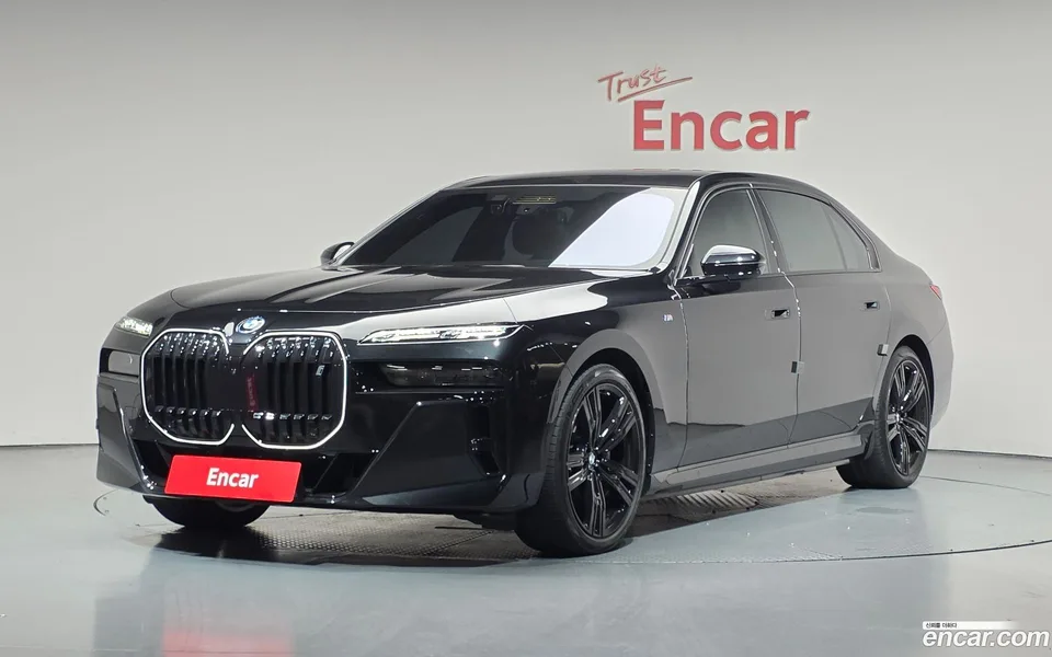 BMW i7 xDrive 60 M 2024 — photo 1, buy with delivery to Moscow