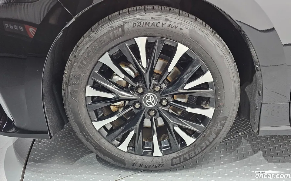 Toyota Alphard 2.5 HEV AWD 2024 — thumbnail 2