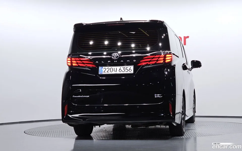Toyota Alphard 2.5 HEV AWD 2024 — thumbnail 4