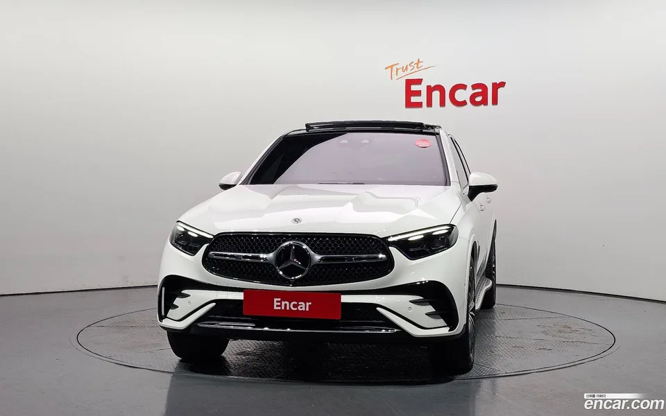 Mercedes-Benz GLC-Class GLC300 4MATIC 2024 — thumbnail 3