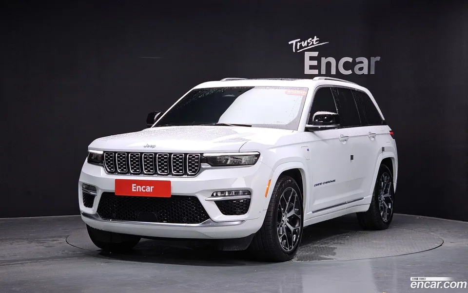 Jeep Grand Cherokee 4xe 2023 — photo 1, buy with delivery to Moscow