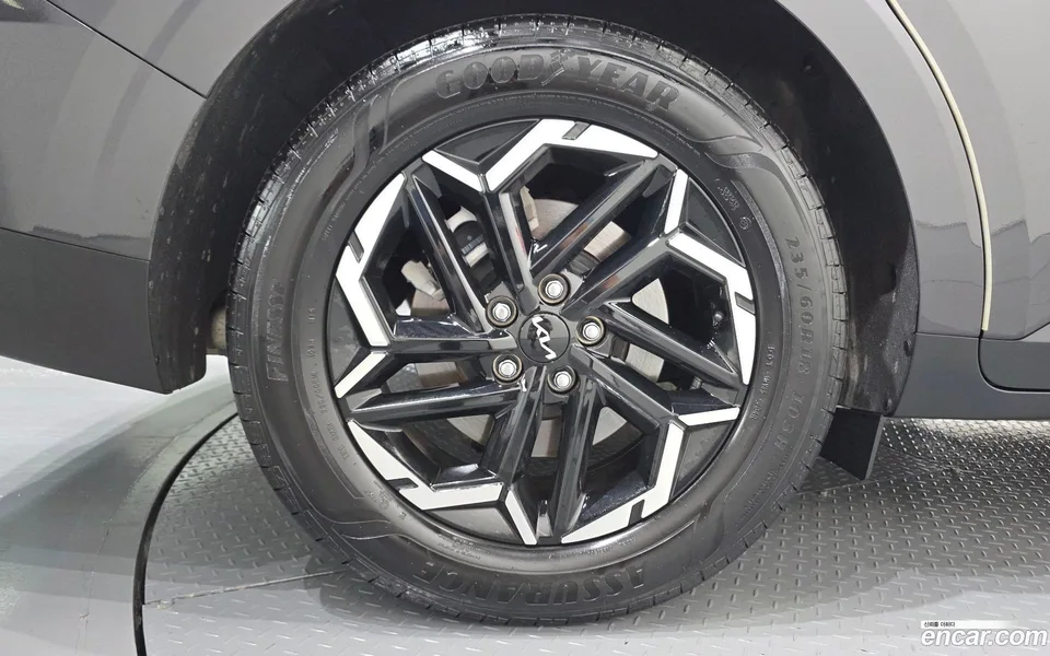 Kia Carnival 9 2025 — thumbnail 2