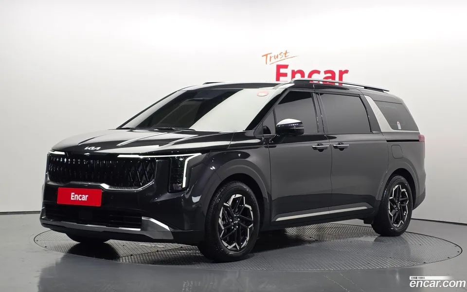 Kia Carnival 9 2025 — photo 1, buy with delivery to Moscow