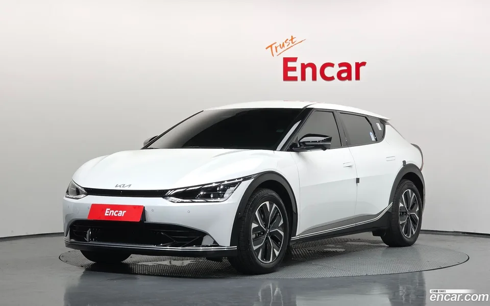 Kia EV6 4WD 2024 — photo 1, buy with delivery to Moscow