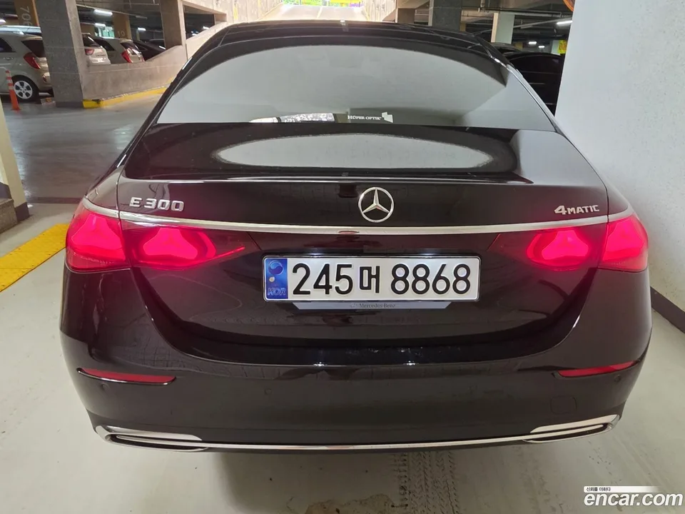 Mercedes-Benz E-Class E300 4MATIC 2025 — миниатюра 2