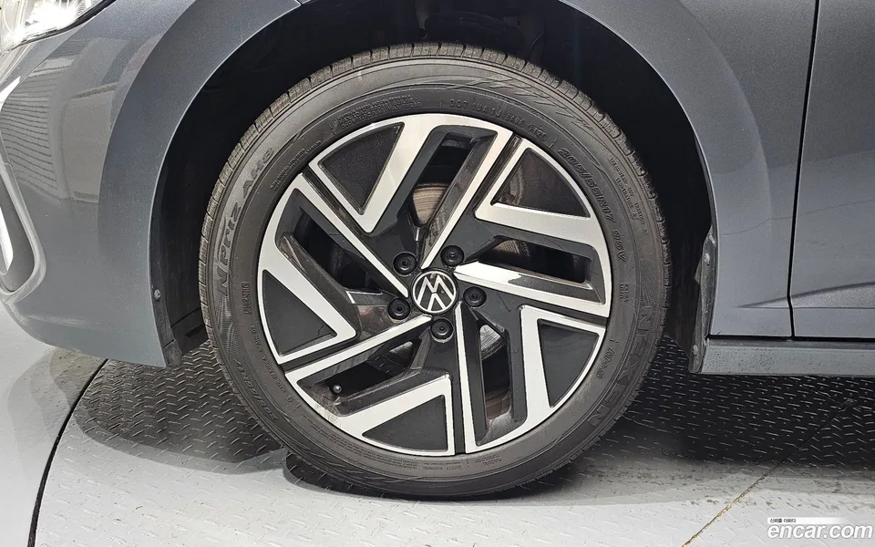 Volkswagen Jetta 1.5 TSI 2023 — миниатюра 5