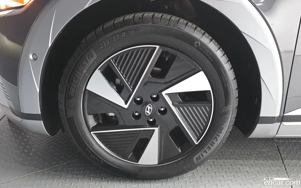 Hyundai Ioniq 5 AWD 2024 — thumbnail 5