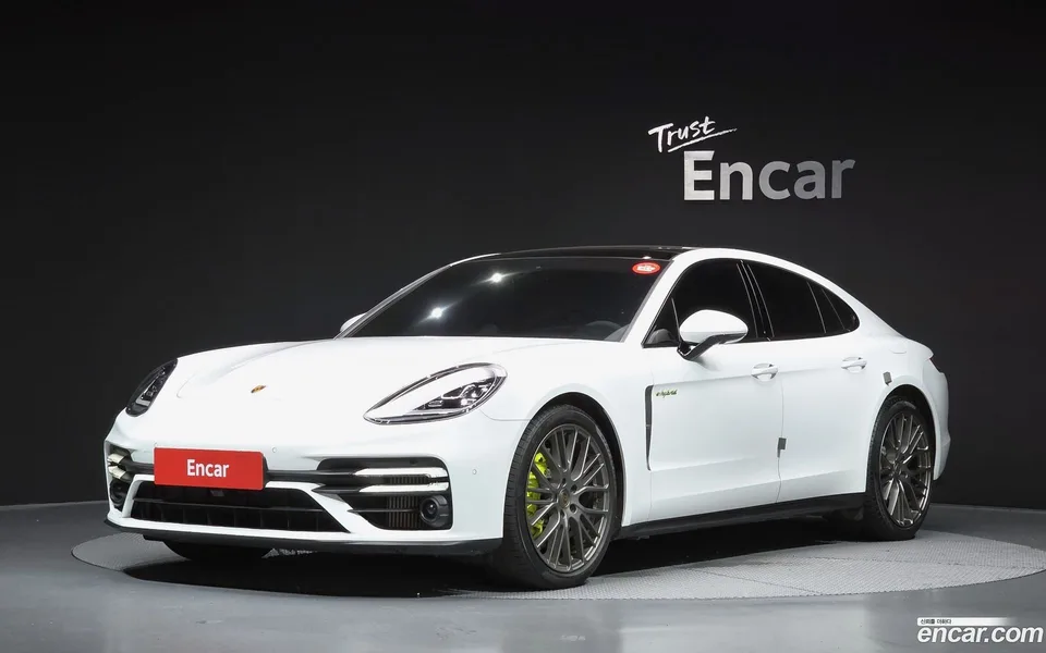 Porsche Panamera (971) 2.9 AWD E- 2023 — photo 1, buy with delivery to Moscow